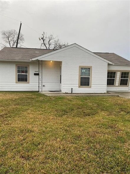 Building Photo - 6103 Sherwood Dr