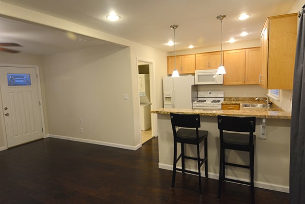 Photo - 2835 Whipple Ave