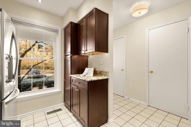 Photo - 2038 Derby Ridge Ln