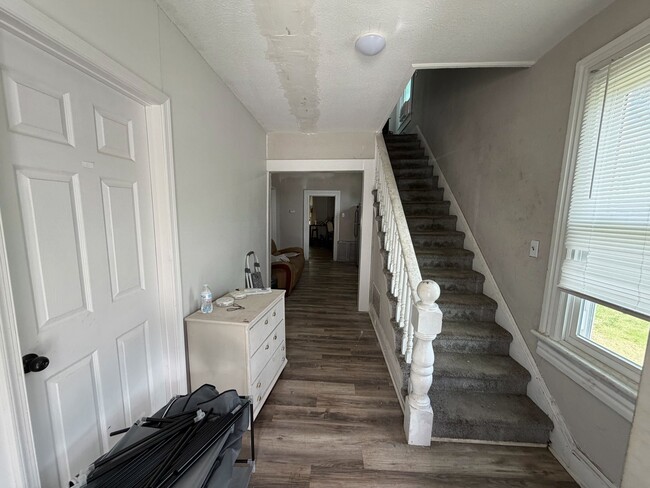 Photo - 1315 Poindexter St