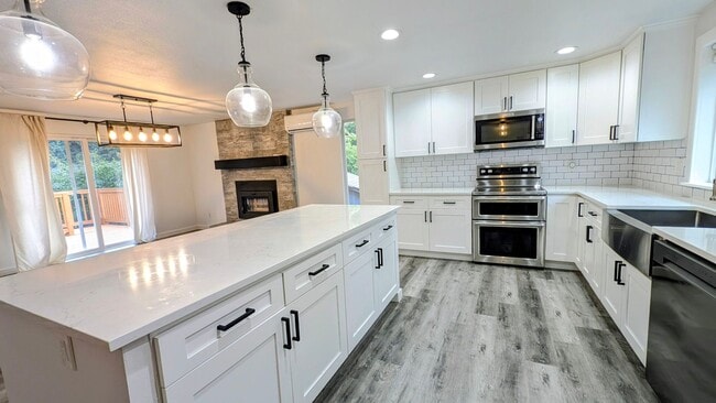 Photo - 304 142nd St SE