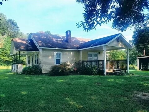 Photo - Updated 2 bedroom + finished attic space on an acre in davie county!