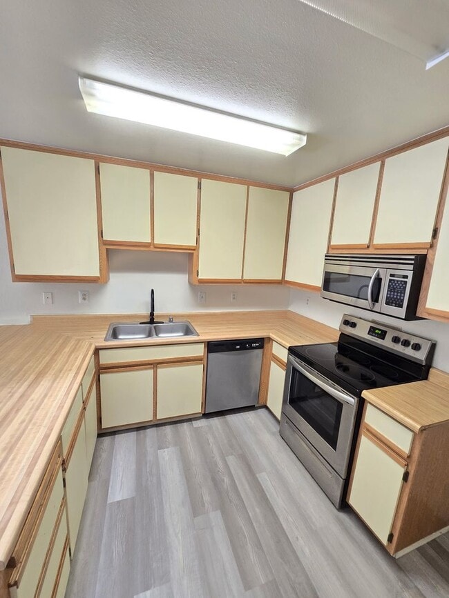 1275 Alicia Cir Unidad 2