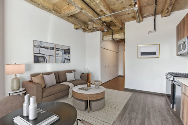 Building Photo - 145 N Ashland Ave Rental