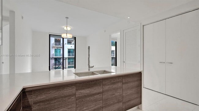 Photo - 301 Altara Ave Unidad 801