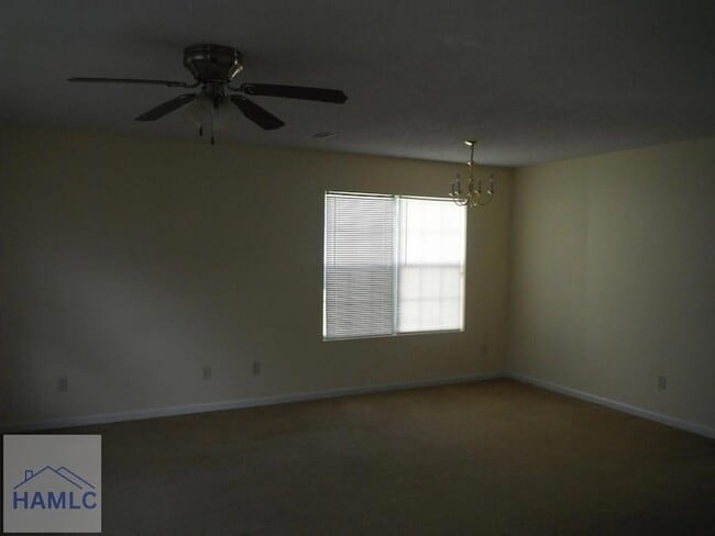 Photo - 1100-8A Pineland Ave