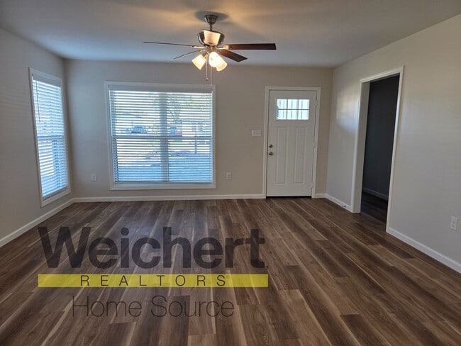 Photo - 3 Bed 2 bath home on corner lot