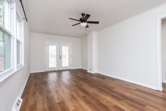 Photo - Beautiful 3 Bedroom, 2.5 Bath Home Tucked Away on Cul-de-Sac $1,825/mo rent