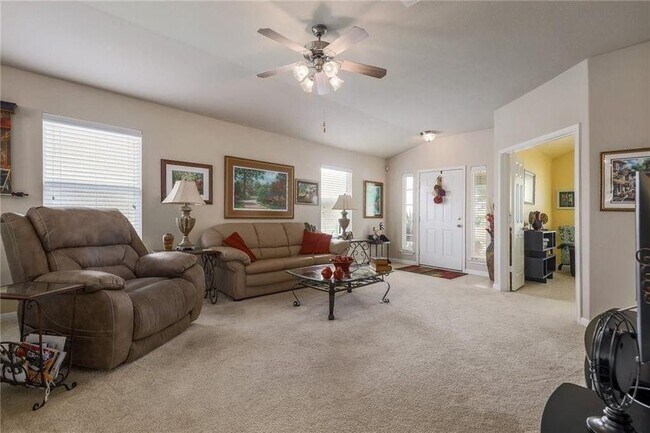 Photo - 408 Comal Run