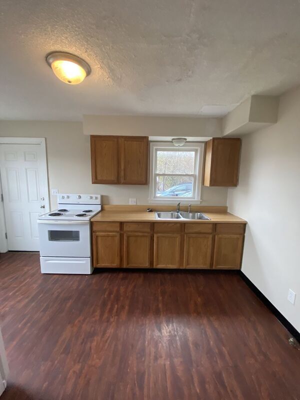 Photo - 971 Sheridan Ave