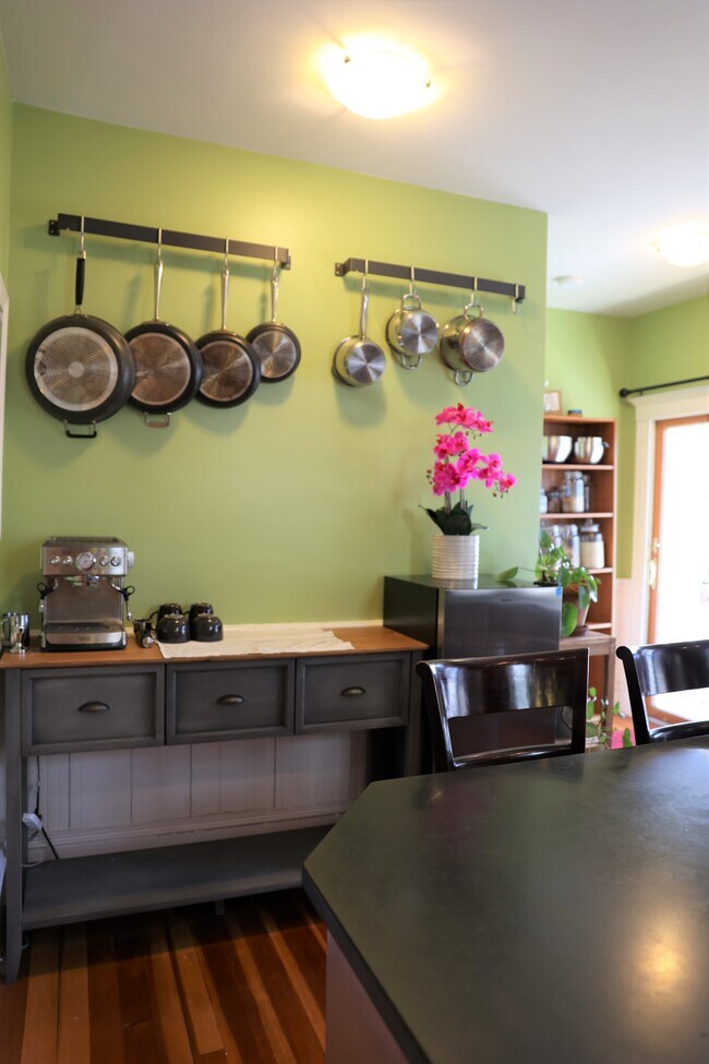 Kitchen view - 57 Rogers Avenue Unit #1