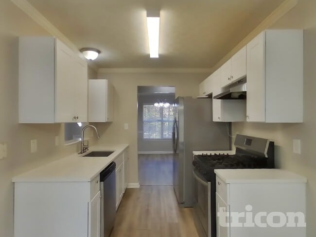 Photo - 65 Applewood Cir