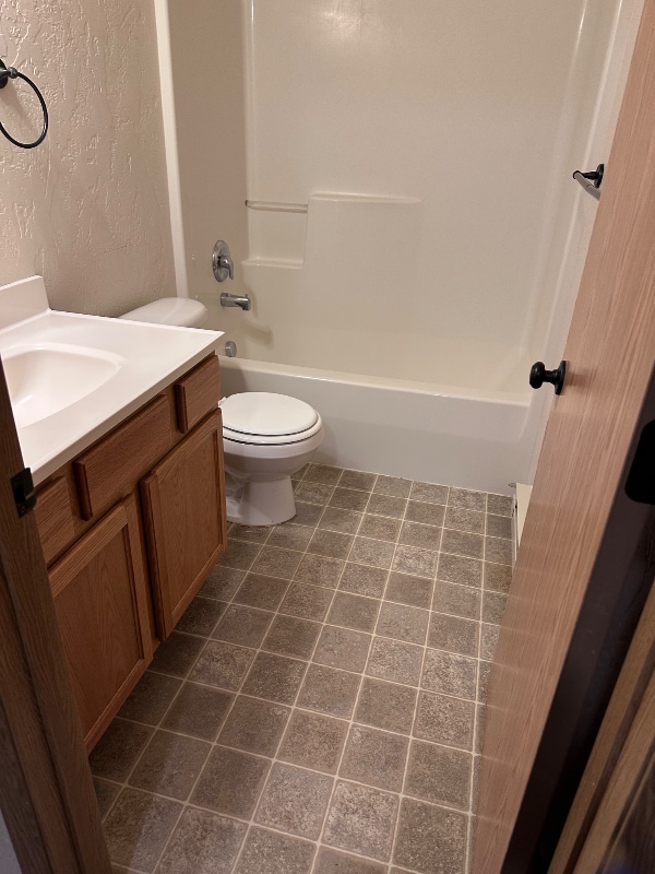 Photo - 37 Appleway Dr Unit 3