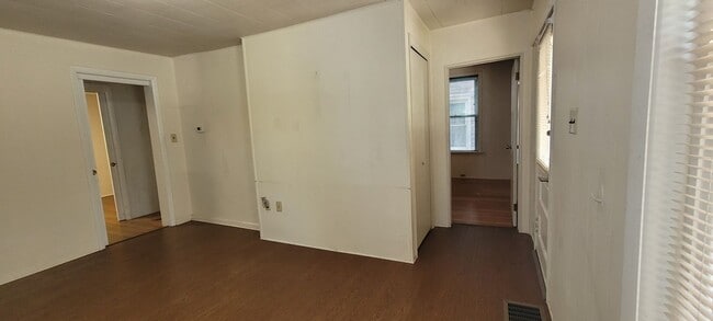 Photo - 344 W Main St Unidad A