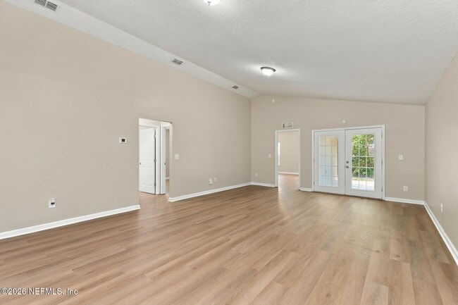 2742 Aubrey Ave