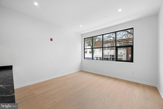 Photo - 36 N Narberth Ave Unidad 2B