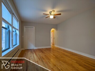 429 W Roscoe St Unit 1