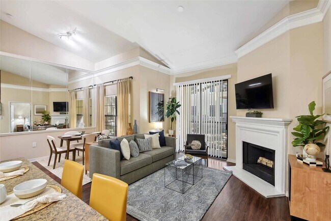 Photo - 6607 Brodie Ln Unit B8.612