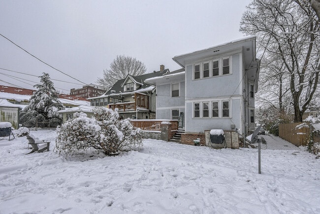 3409 Locust St