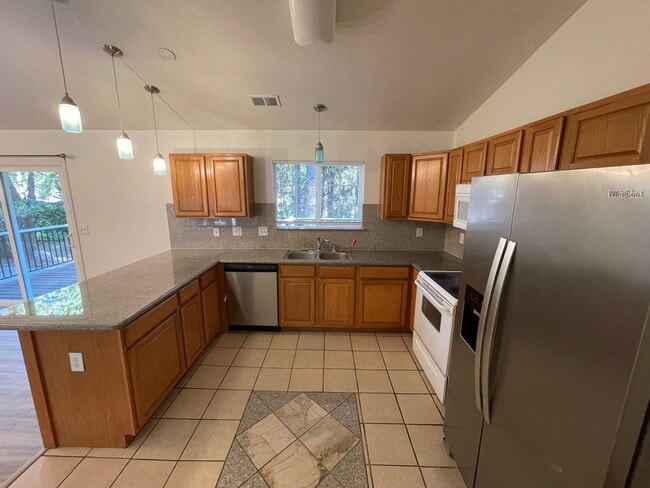 Photo - 14772 Holmwood Dr