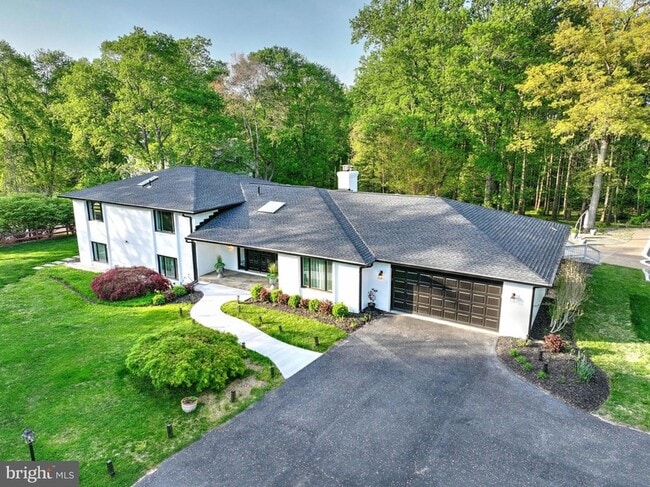 Photo - 317 Springvale Rd House