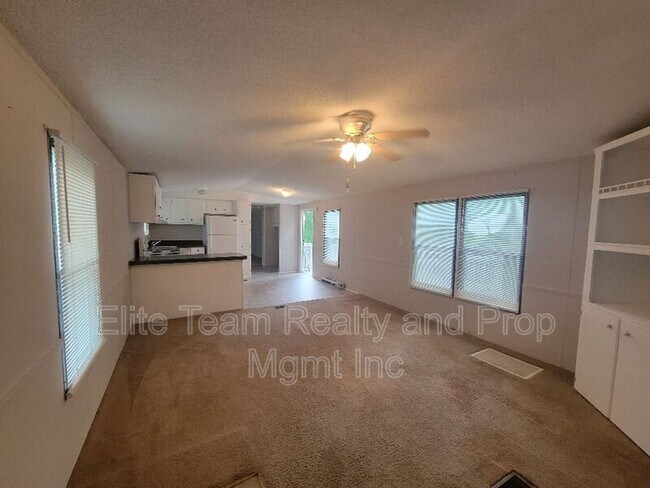 Photo - 2975 Cedarvale Rd Unit #4