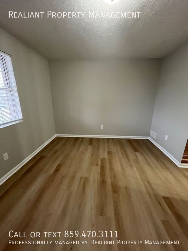 Photo - 31 Hurley St Unit 14