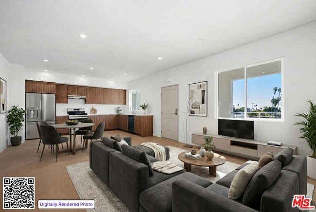 Building Photo - 1717 Winona Blvd Unit 203