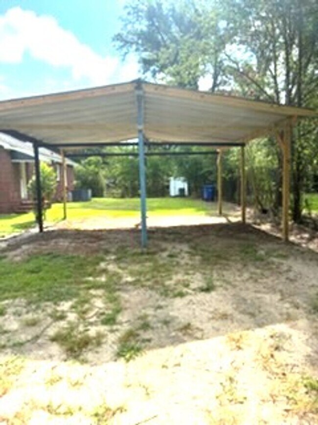 Photo - 3802 Woodland Dr