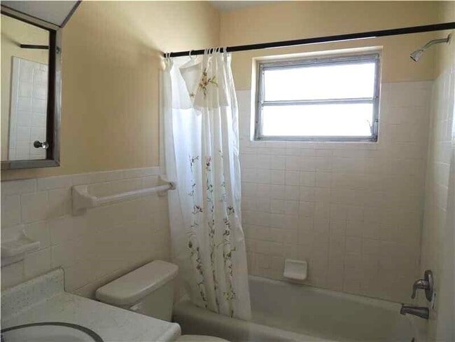 Photo - 1111 N Federal Hwy Unit 5