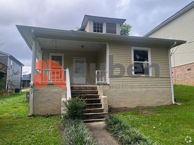 Building Photo - Cozy 2 Bed 1 Bath Home in Northshore! Enjo...