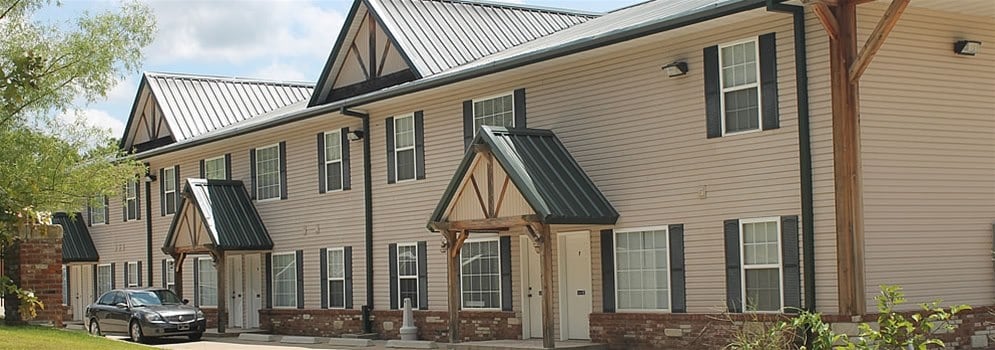 Applewood Hills - Applewood Hills Apartments