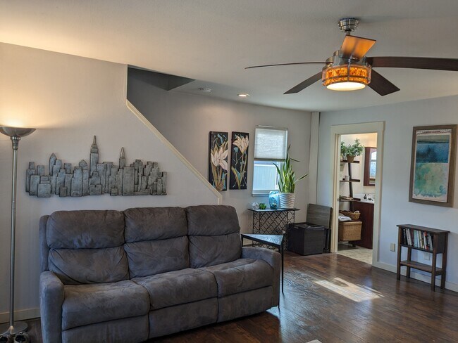 Photo - 511 Gibbs St