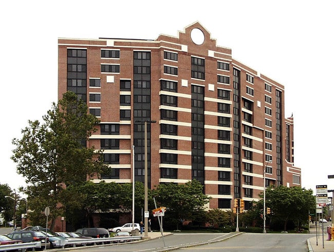 Building Photo - Arrive Malden Rental