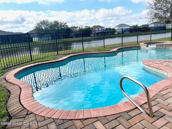 Photo - 4994 Pinot St