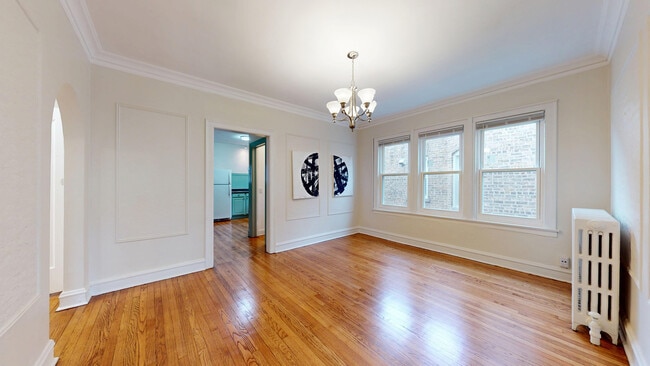 Photo - 6738 N Rockwell St