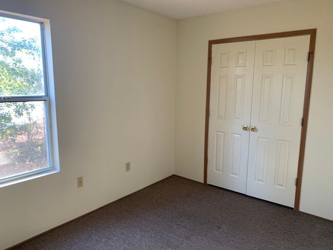 Photo - Alluring Homestead Unidad 715 Walker Ave  B