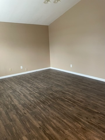 Photo - 303-303-303-302 Gumwood Rd Apartment Unit 303.5