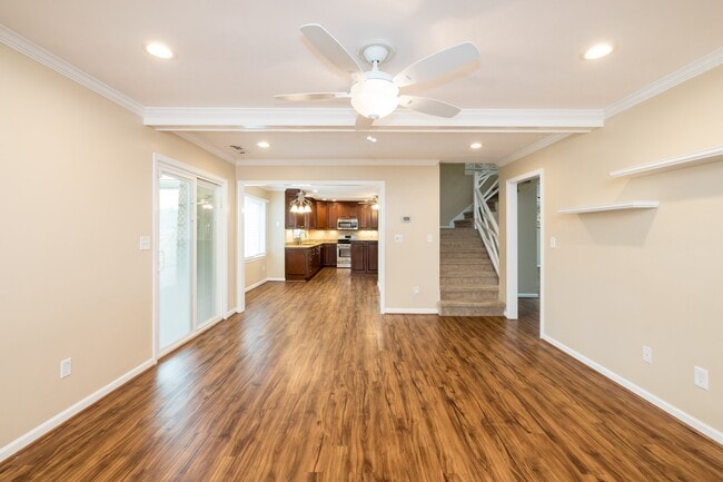 Photo - 4501 Van Dyck Dr