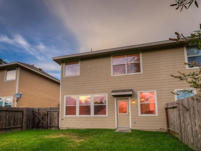 Photo - 71 E Stedhill Loop