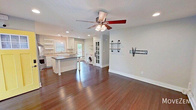 Photo - 908 Brighton Rd