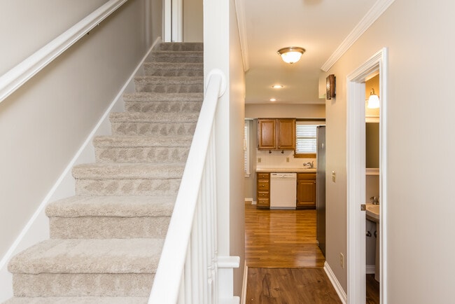 Photo - 5558 Parker Hill Ln