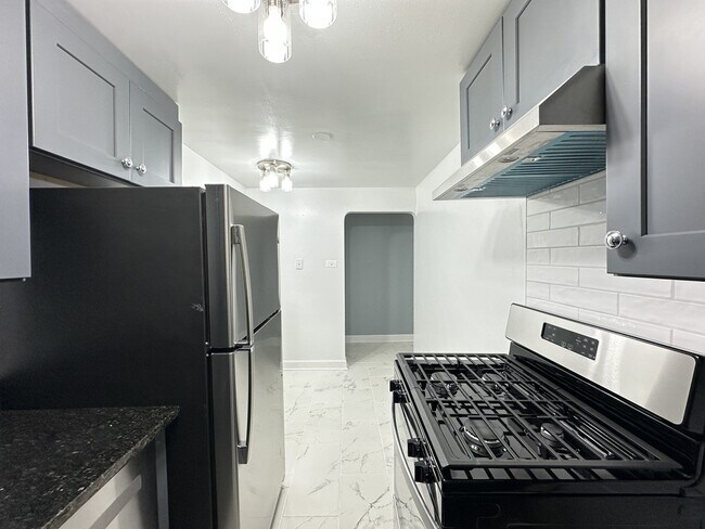 Photo - 2754 W North Shore Ave Unit NG
