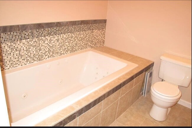 Photo - 1107 Lockenvitz Ln