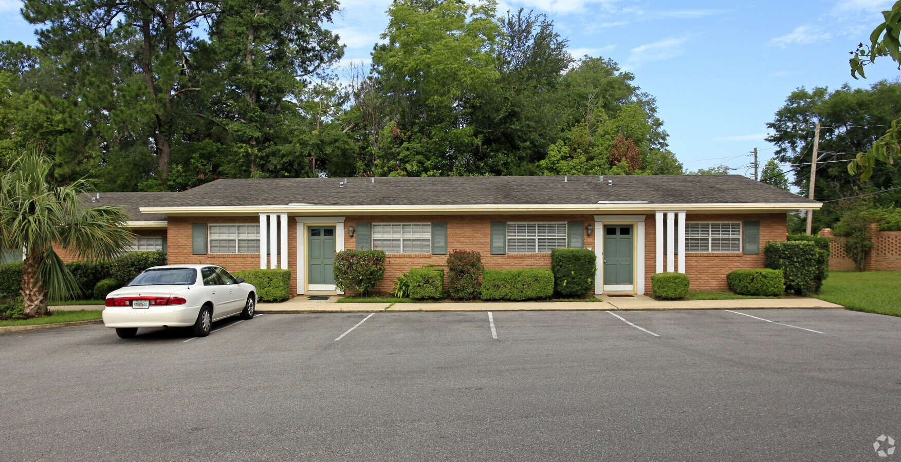 Photo - 819 E Park Ave