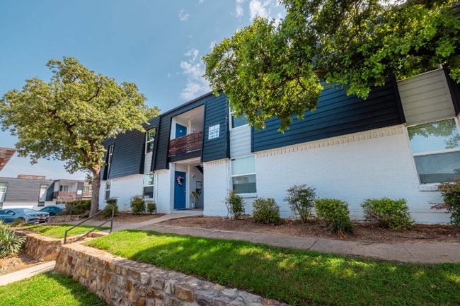 Photo - 531 Bedford Rd Unit 202