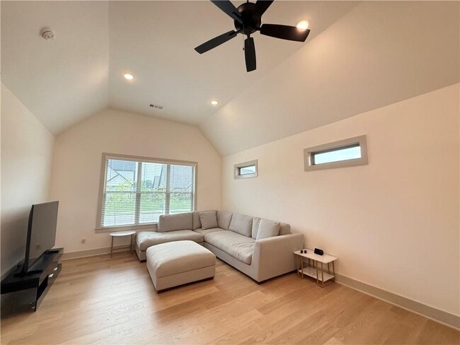 Building Photo - 4603 SW Elderwood St Rental