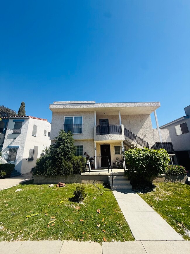 Building Photo - 818 Shenandoah St Unit 818