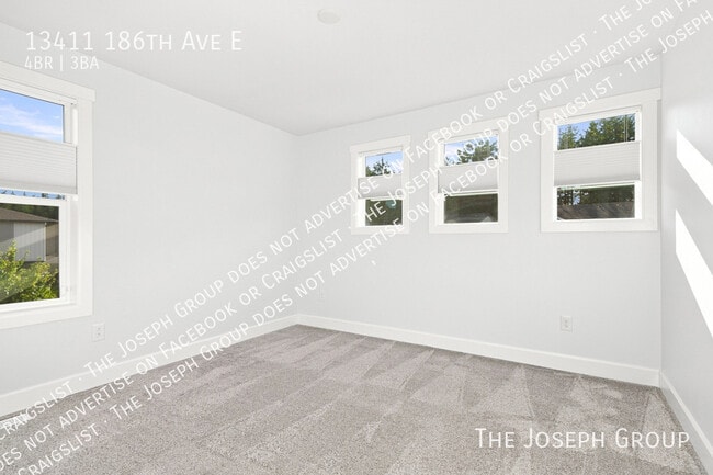 Photo - 13411 186th Ave E
