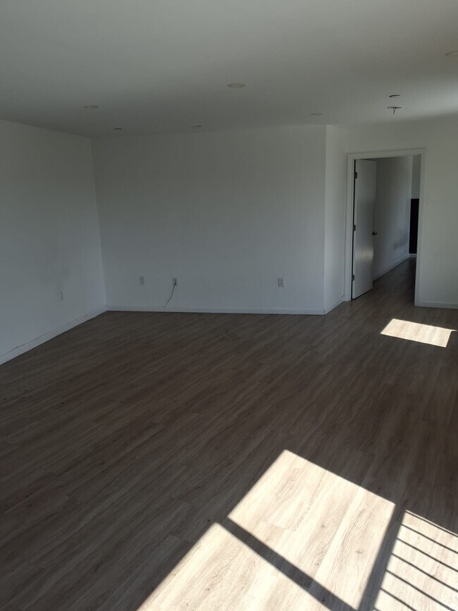 556 Market St Unidad 4B